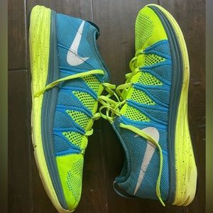 Nike Men's Flyknit Lunar 2 Running Shoes